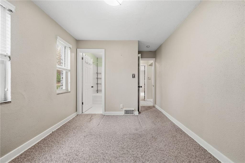8 Allendale Place Pittsburgh, PA 15228 - Photo 20 of 34 a view of an empty room