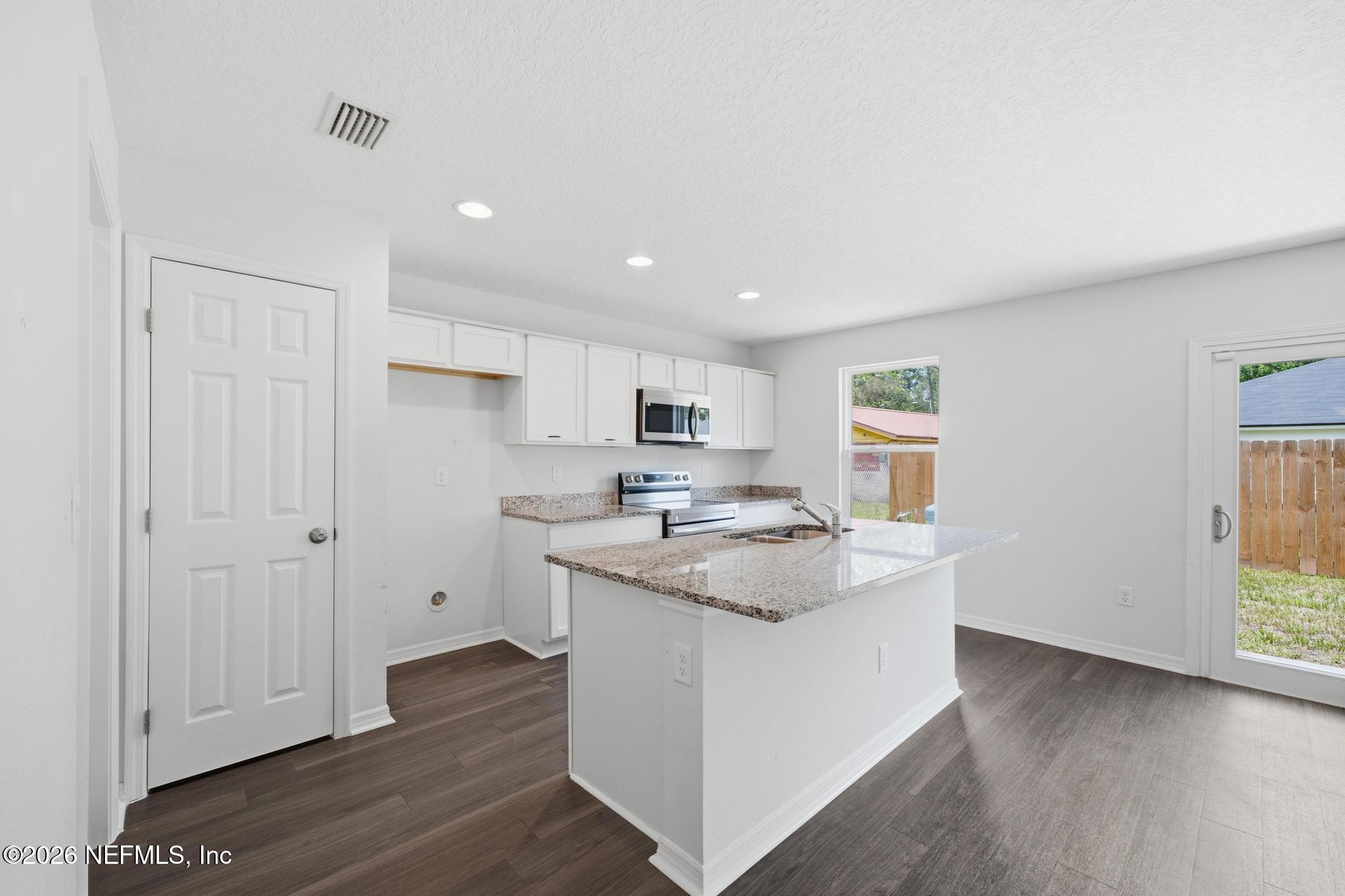 6219 Moncrief Road West Jacksonville, FL 32219 - Photo 16 of 32 Kitchen