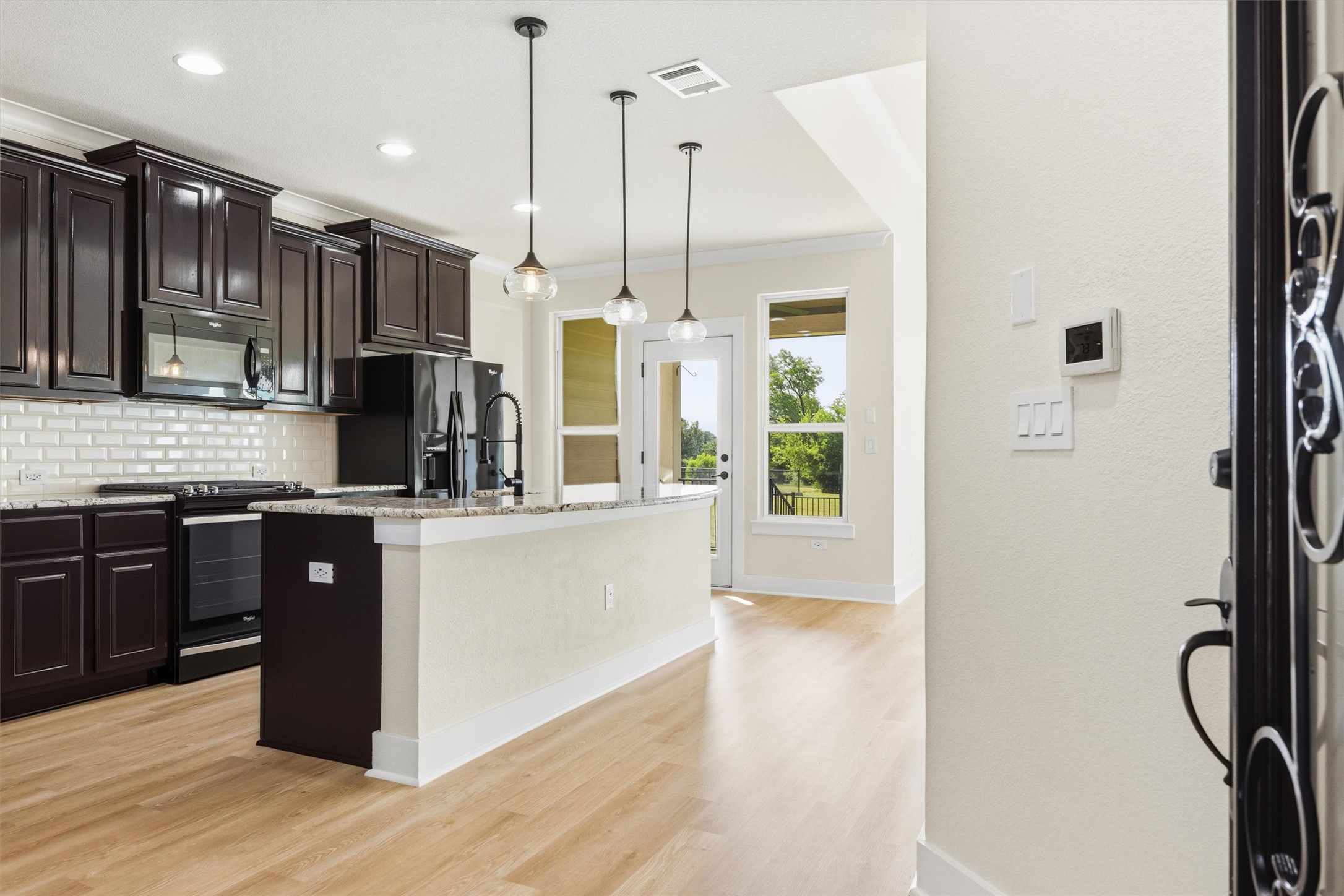 9507 McKnight Loop, Unit 13 Austin, TX 78717 - Photo 4 of 40