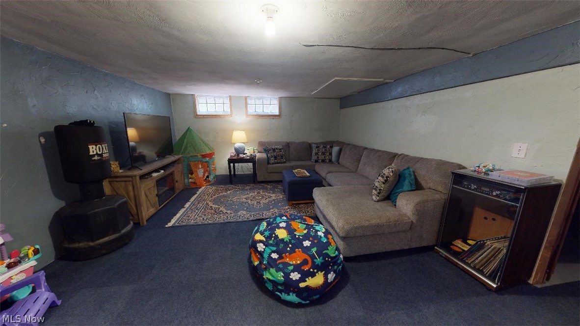 4486 Laurel Road Cleveland, OH 44121 - Photo 16 of 24