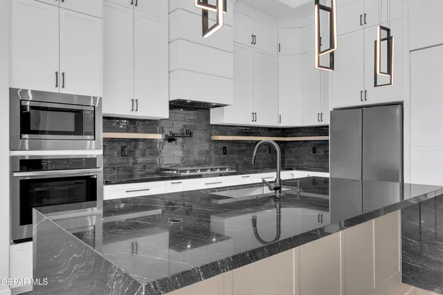 $549,900 | 2701 Brady Place, El Paso, TX 79935