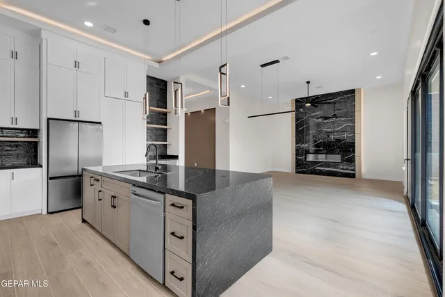 $549,900 | 2701 Brady Place, El Paso, TX 79935