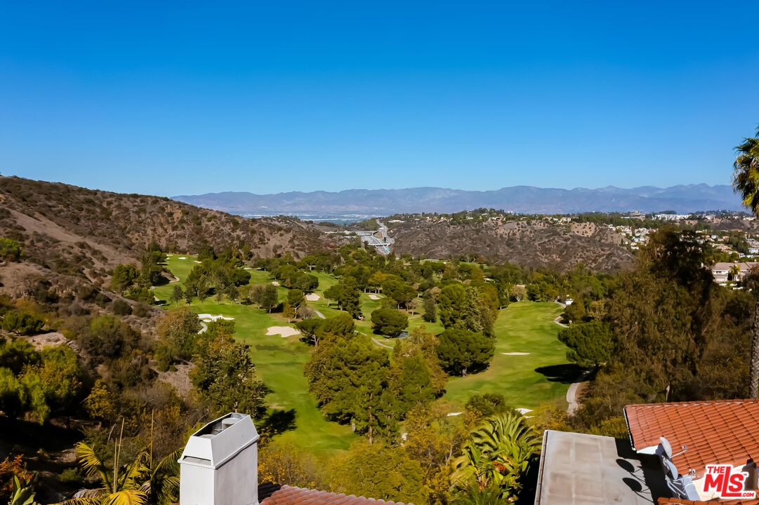 2208 Canyonback Road Los Angeles, CA 90049 - Photo 4 of 45 Gallery Image 4