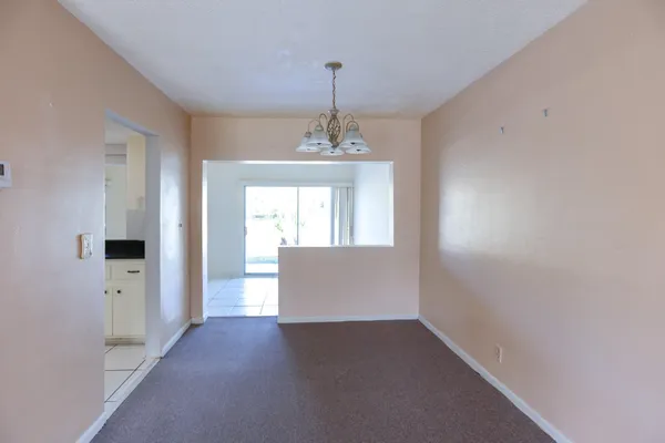 $2,000 | 4513 Northwest 44th Street, Tamarac, FL 33319