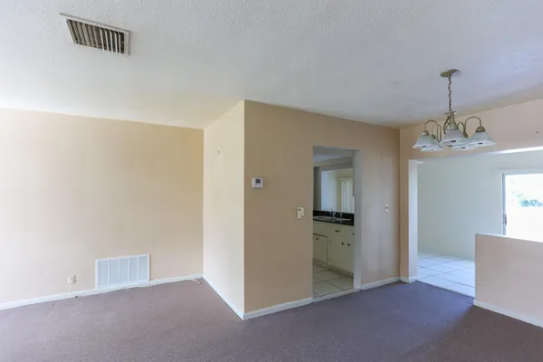 $2,000 | 4513 Northwest 44th Street, Tamarac, FL 33319