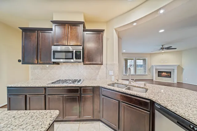 $432,500 | 126 Quail Meadow Drive, Conroe, TX 77384