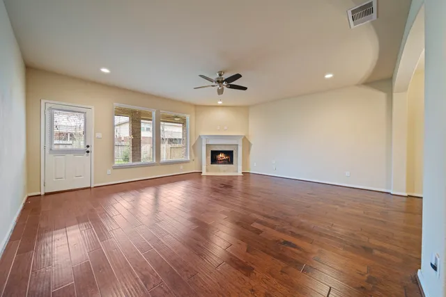 $432,500 | 126 Quail Meadow Drive, Conroe, TX 77384