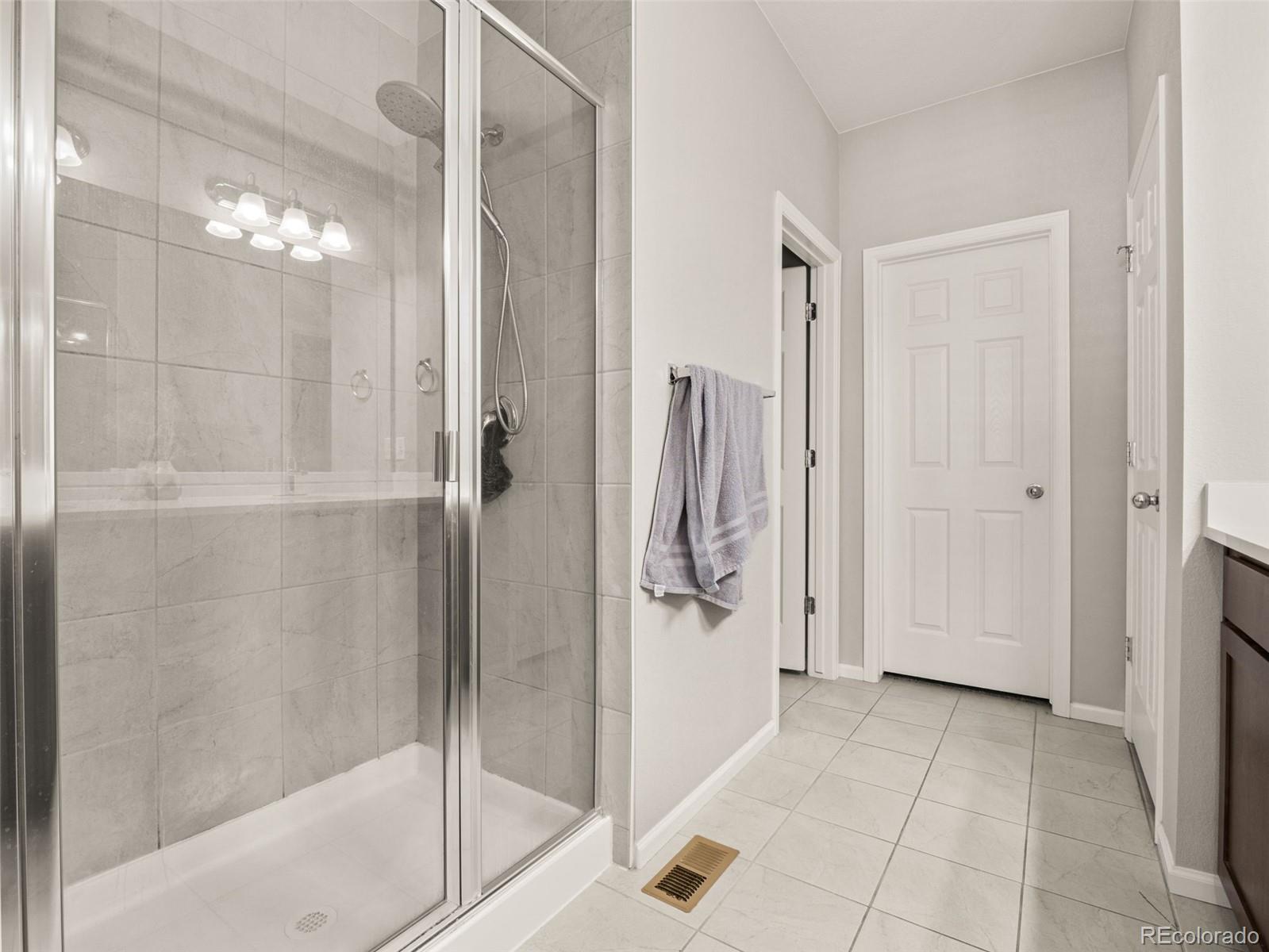 6513 North Ceylon Street Denver, CO 80249 - Photo 16 of 33