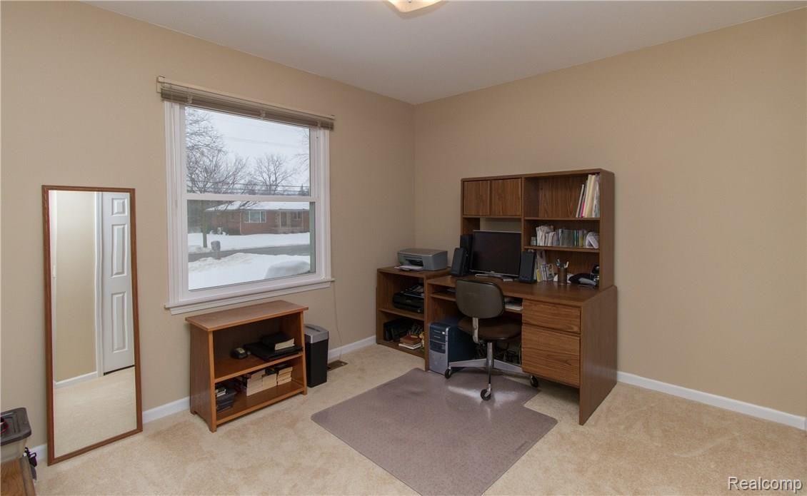 3670 Hazelton Avenue Rochester, MI 48307 - Photo 35 of 49 Bedroom3-1.jpg