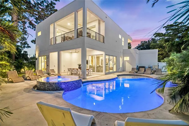 $2,290,000 | 2163 Waldemere Street, Sarasota, FL 34239