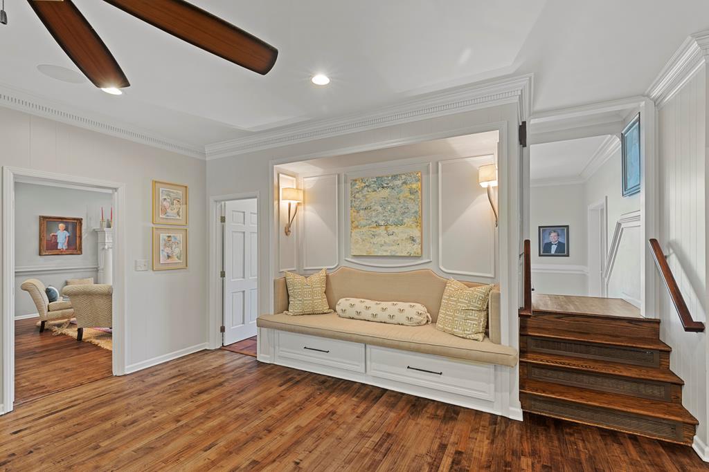 3005 Foxridge Road Dothan, AL 36303 - Photo 23 of 71 FAMILY ROOM BUILT IN NOOK