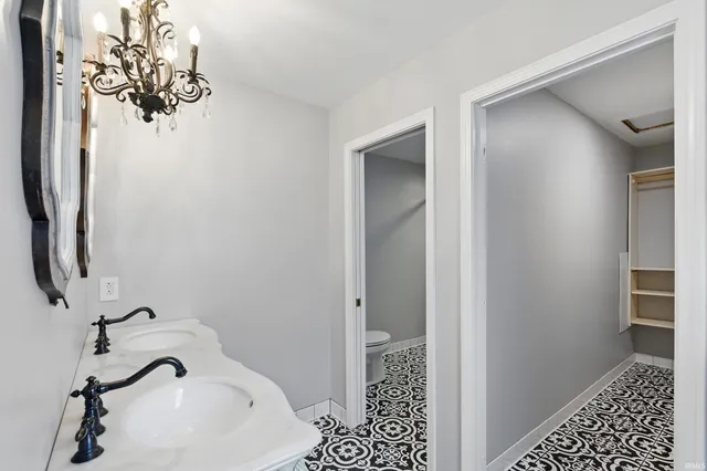 $414,900 | 6719 West Canal Pointe Lane, Fort Wayne, IN 46804