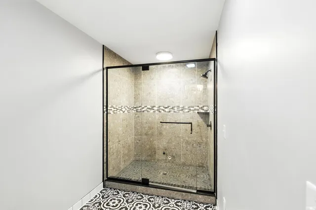 $414,900 | 6719 West Canal Pointe Lane, Fort Wayne, IN 46804