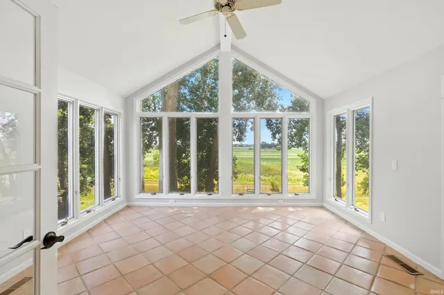 $414,900 | 6719 West Canal Pointe Lane, Fort Wayne, IN 46804