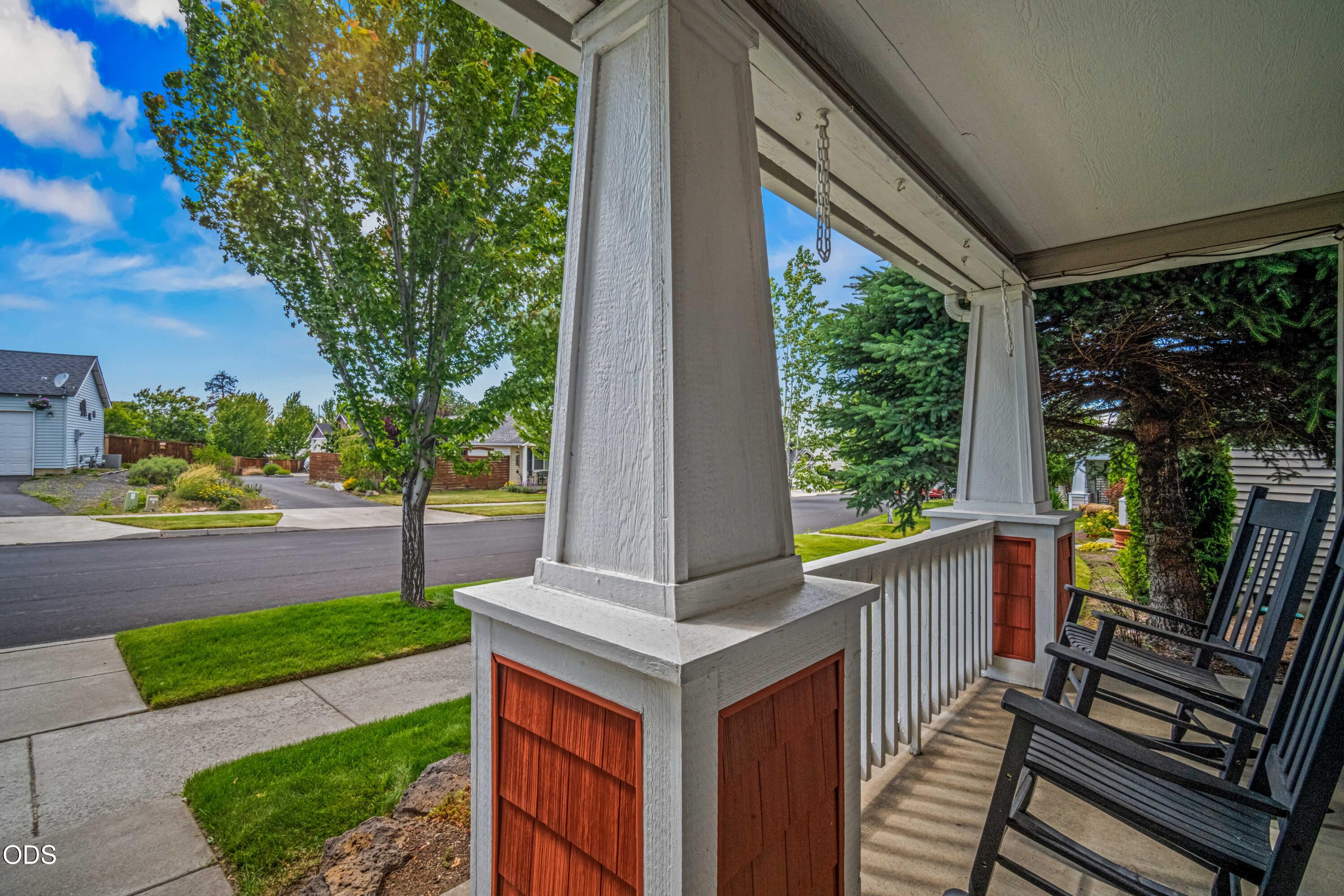 63172 Lancaster Street Bend, OR 97701 - Photo 4 of 50