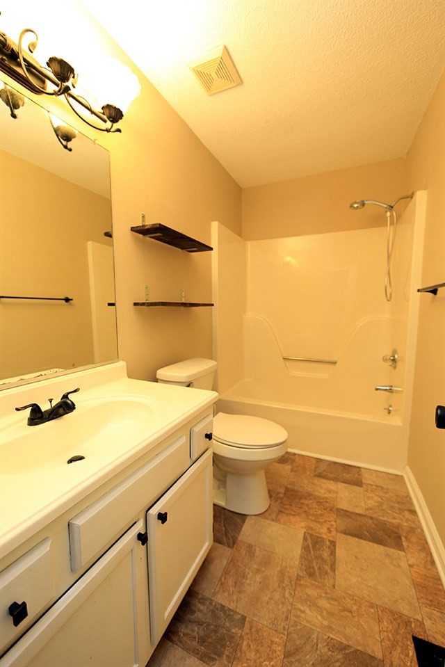 4604 Thurmount Place Raleigh, NC 27604 - Photo 8 of 11 Photo 8