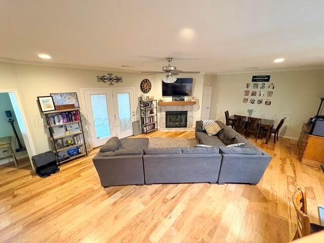 9505 Perry Avenue Amarillo, TX 79119 - Photo 4 of 26 Living Room