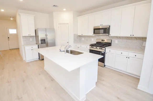 $2,300 | 31134 Royal Acres Court, Fulshear, TX 77441