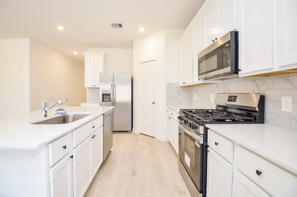 $2,200 | 31134 Royal Acres Court, Fulshear, TX 77441