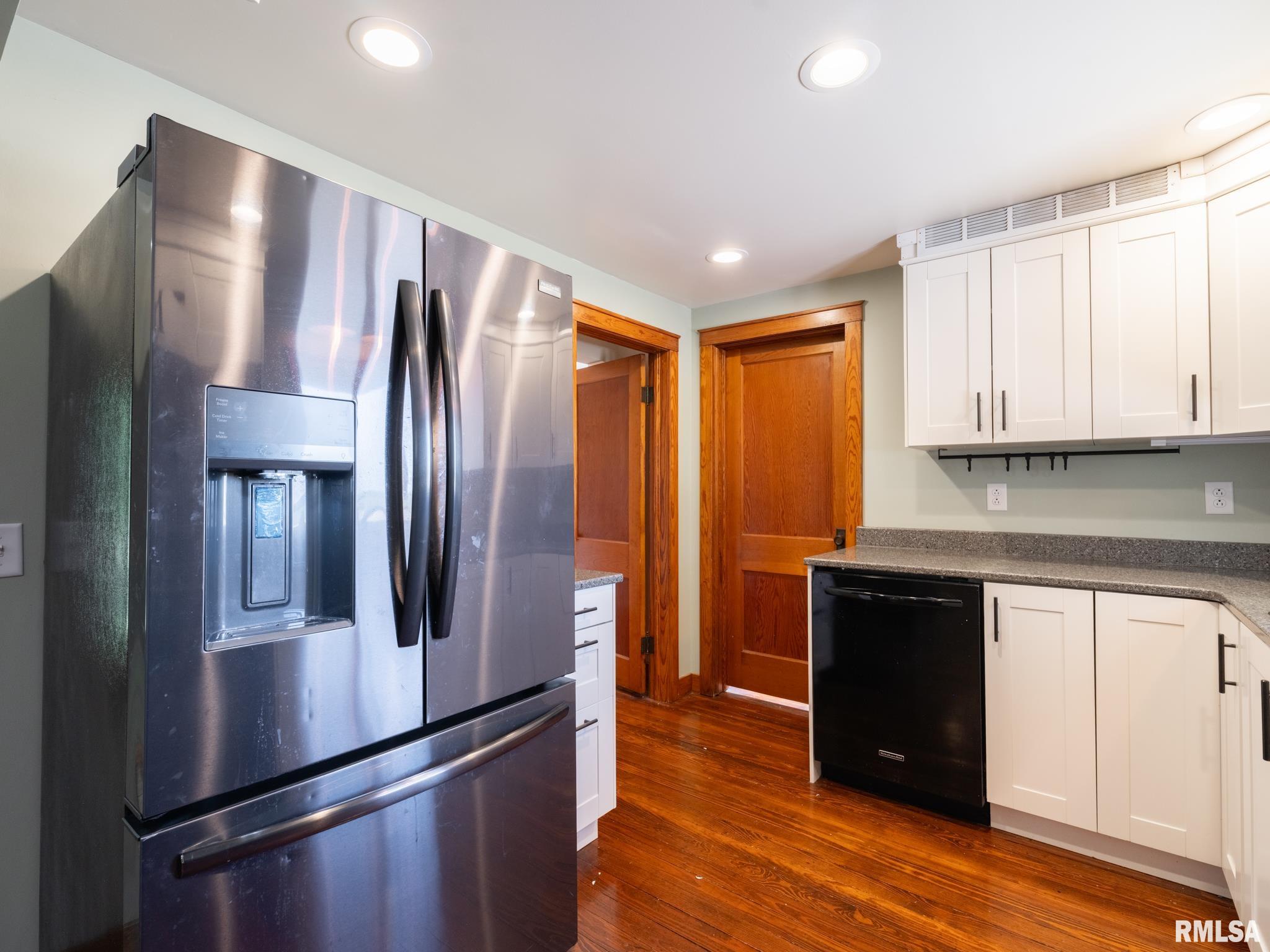 28135 Allentown Road Tremont, IL 61568 - Photo 8 of 46