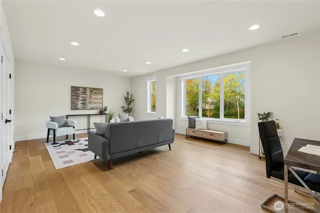 $2,389,000 | 15001 Northeast 8th Street, Bellevue, WA 98007