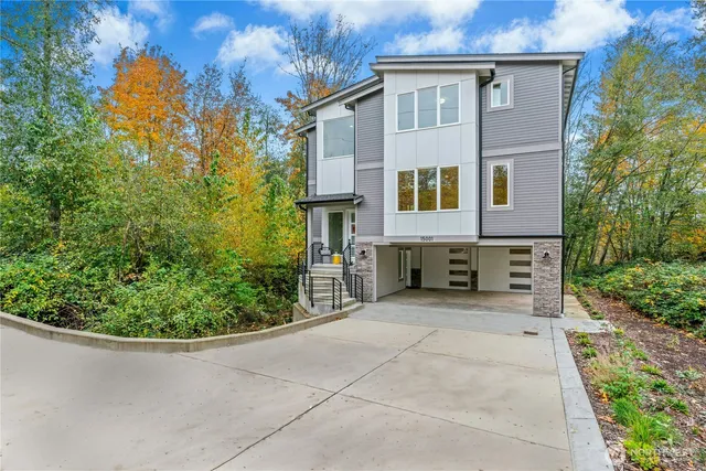 $2,389,000 | 15001 Northeast 8th Street, Bellevue, WA 98007