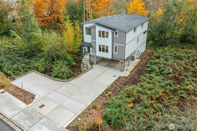 $2,389,000 | 15001 Northeast 8th Street, Bellevue, WA 98007