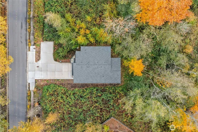 $2,389,000 | 15001 Northeast 8th Street, Bellevue, WA 98007