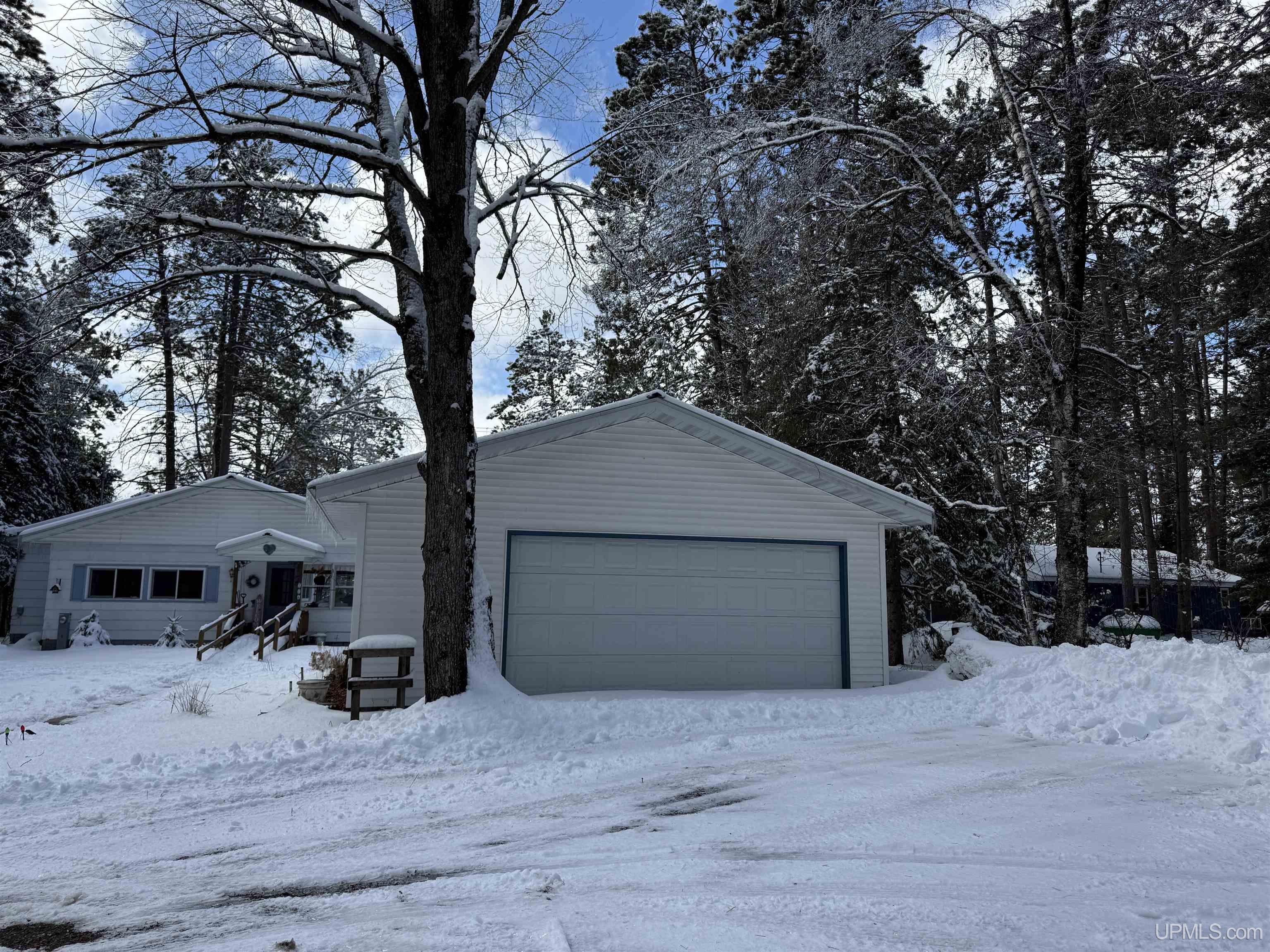 116 North Runkle Shore Road Crystal Falls, MI 49920 - Photo 40 of 44 Gallery Image 40