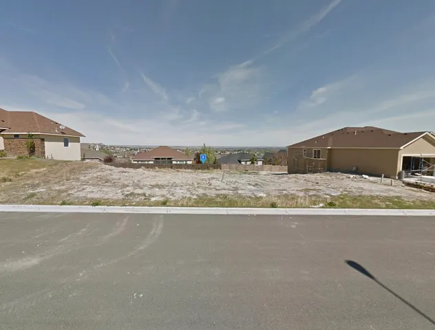 $242,999 | 316 Soaring Hawk Street, Richland, WA 99352