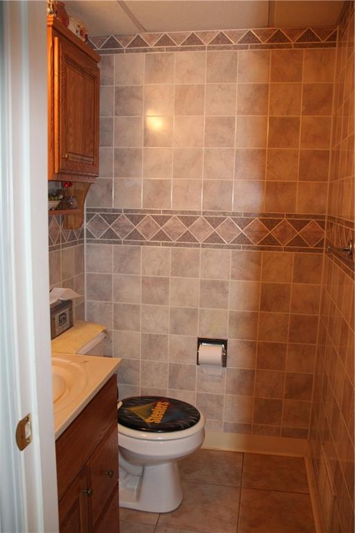 104 Compton Road Sewickley, PA 15143 - Photo 9 of 12 Lower level powder room.
