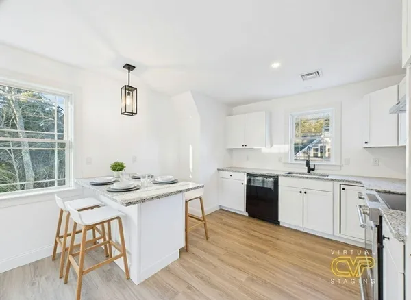 $2,100,000 | 13 Park Place, Mattapoisett, MA 02739