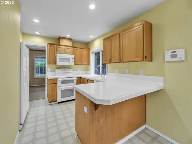 $399,900 | 58782 Evergreen Loop, St. Helens, OR 97051