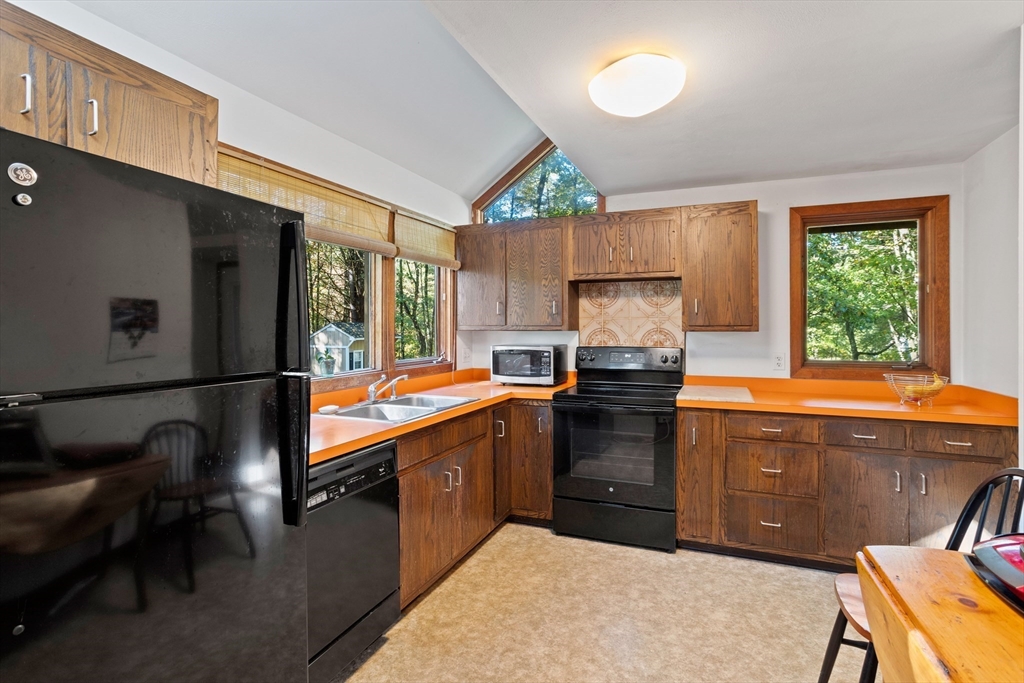 17 Jacob Gates Road Harvard, MA 01451 - Photo 15 of 33