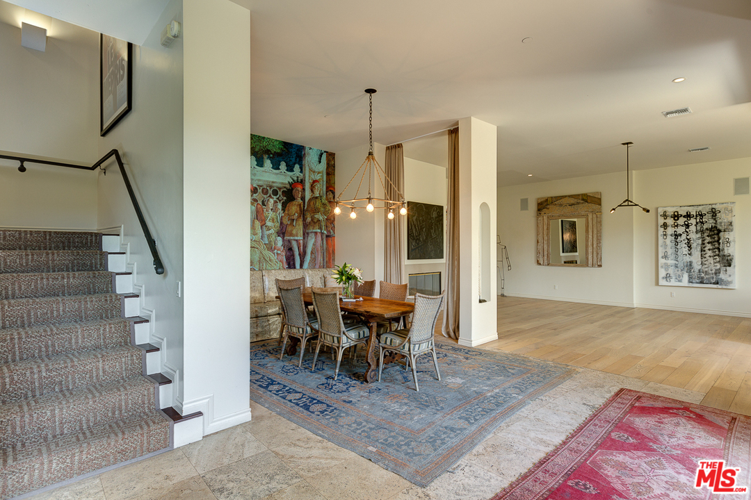 9675 Heather Road Beverly Hills, CA 90210 - Photo 14 of 53