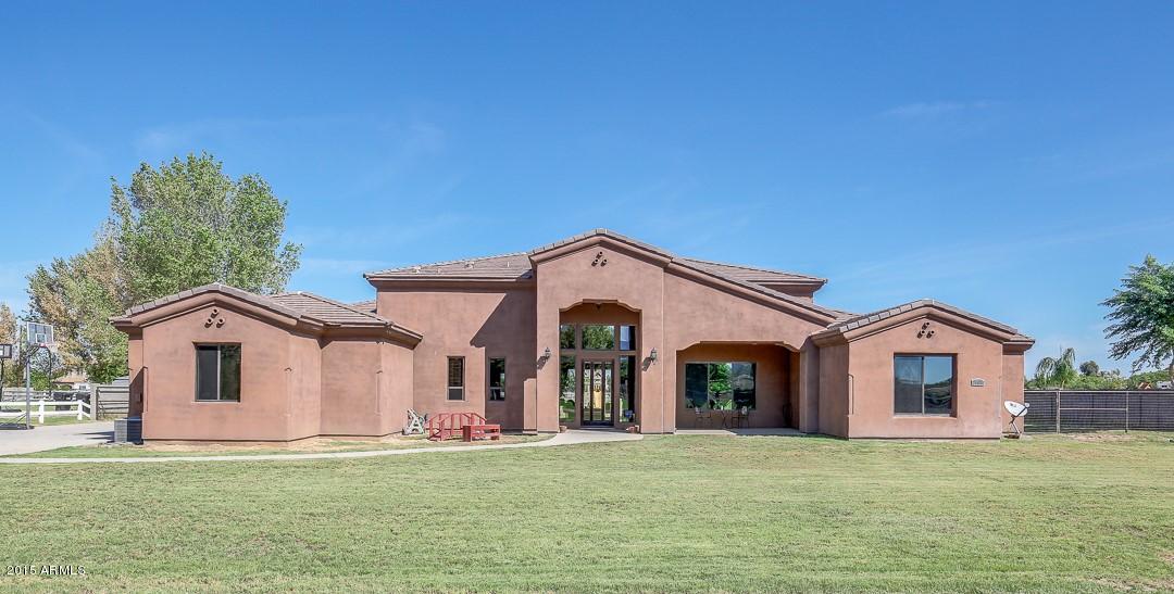 3736 East Via Del Rancho Gilbert, AZ 85298 - Photo 1 of 37 VDR_Primary