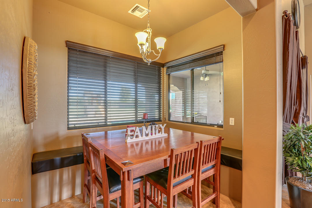 3736 East Via Del Rancho Gilbert, AZ 85298 - Photo 12 of 37 VDR_Nook