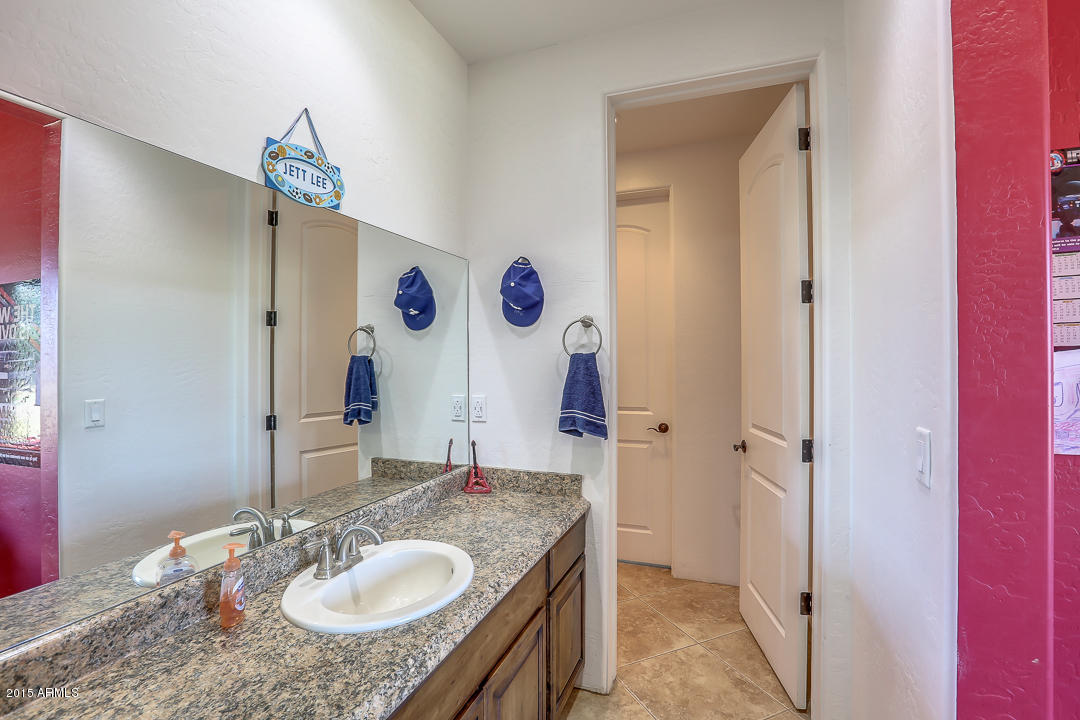 3736 East Via Del Rancho Gilbert, AZ 85298 - Photo 29 of 37 VDR_JnJBTH3