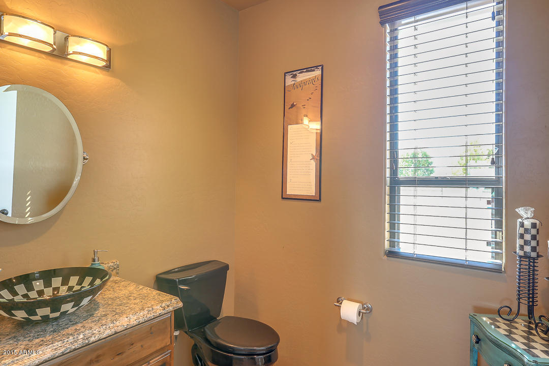 3736 East Via Del Rancho Gilbert, AZ 85298 - Photo 33 of 37 VDR_BTHhalf