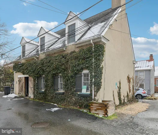 $995,000 | 10 Irving Court, Alexandria, VA 22314