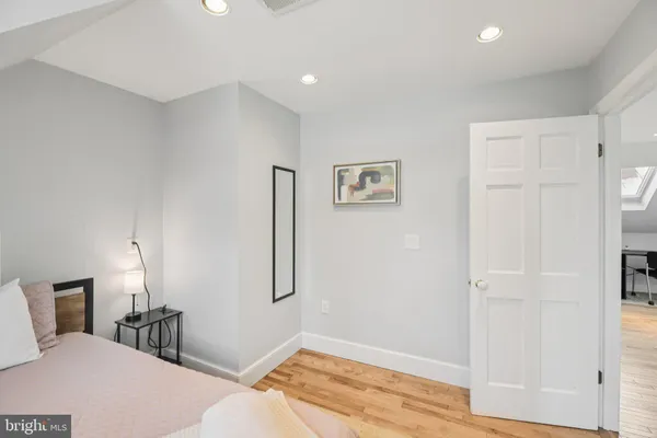 $995,000 | 10 Irving Court, Alexandria, VA 22314