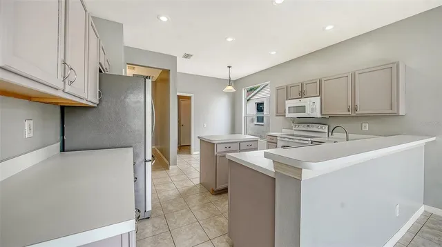 $420,000 | 5513 47th Court East, Bradenton, FL 34203