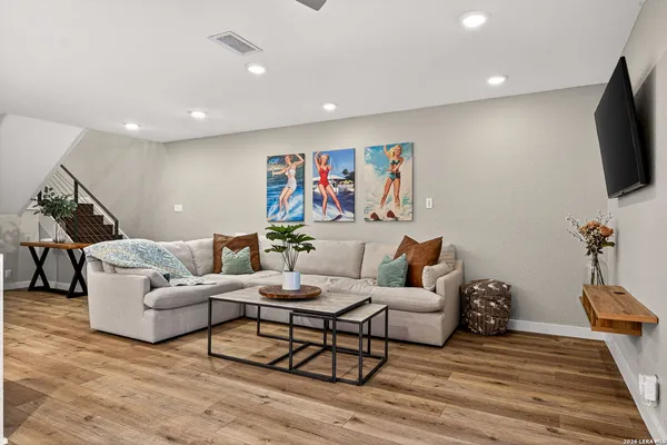 $849,500 | 408 Horseshoe Bay N Boulevard, Horseshoe Bay, TX 78657