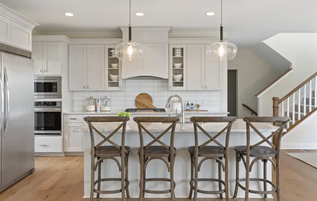 $1,549,736 | 13850 27th Street North, Stillwater, MN 55082