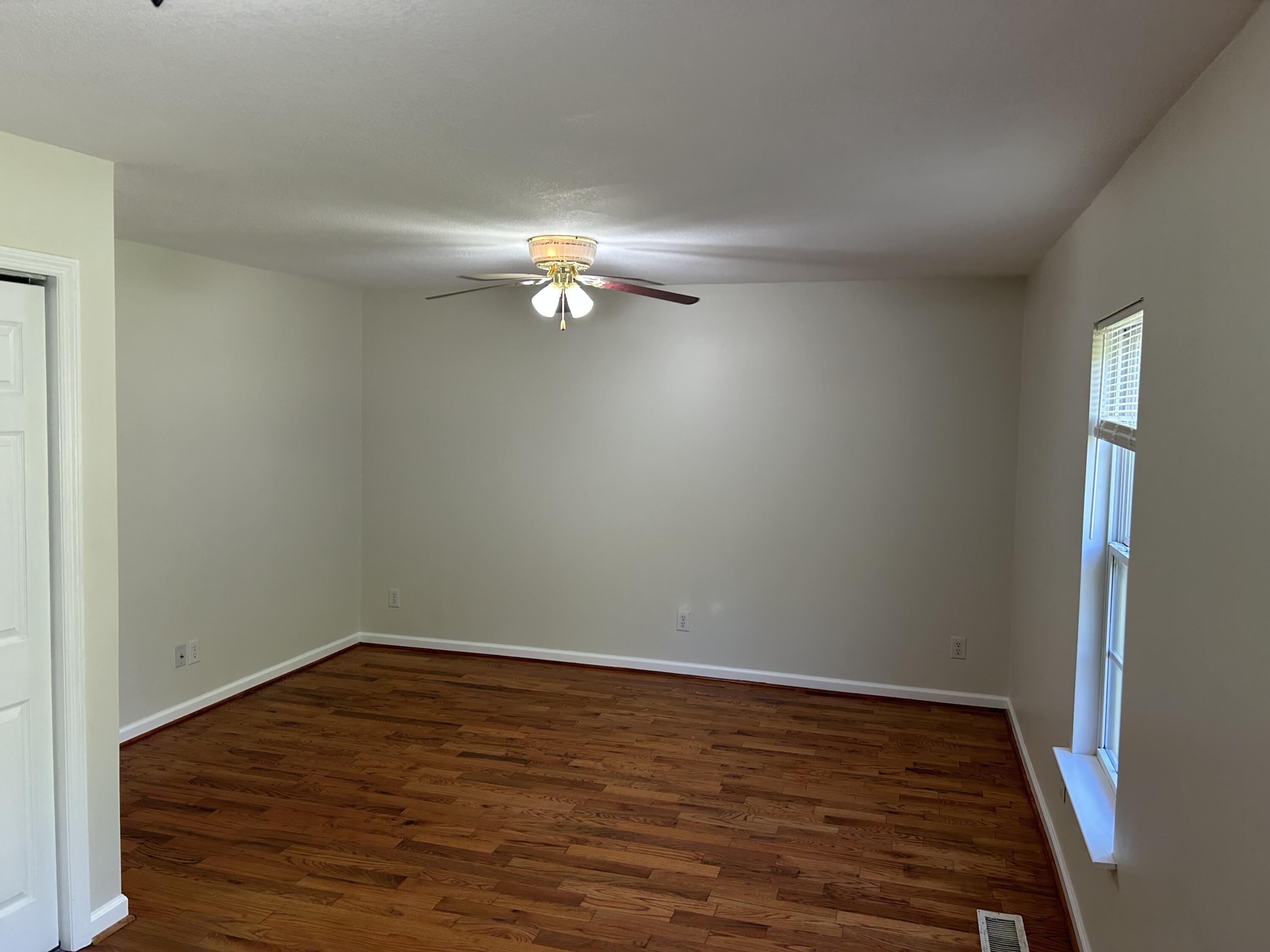 957 Lower Mill Road Hixson, TN 37343 - Photo 17 of 21 IMG_2925