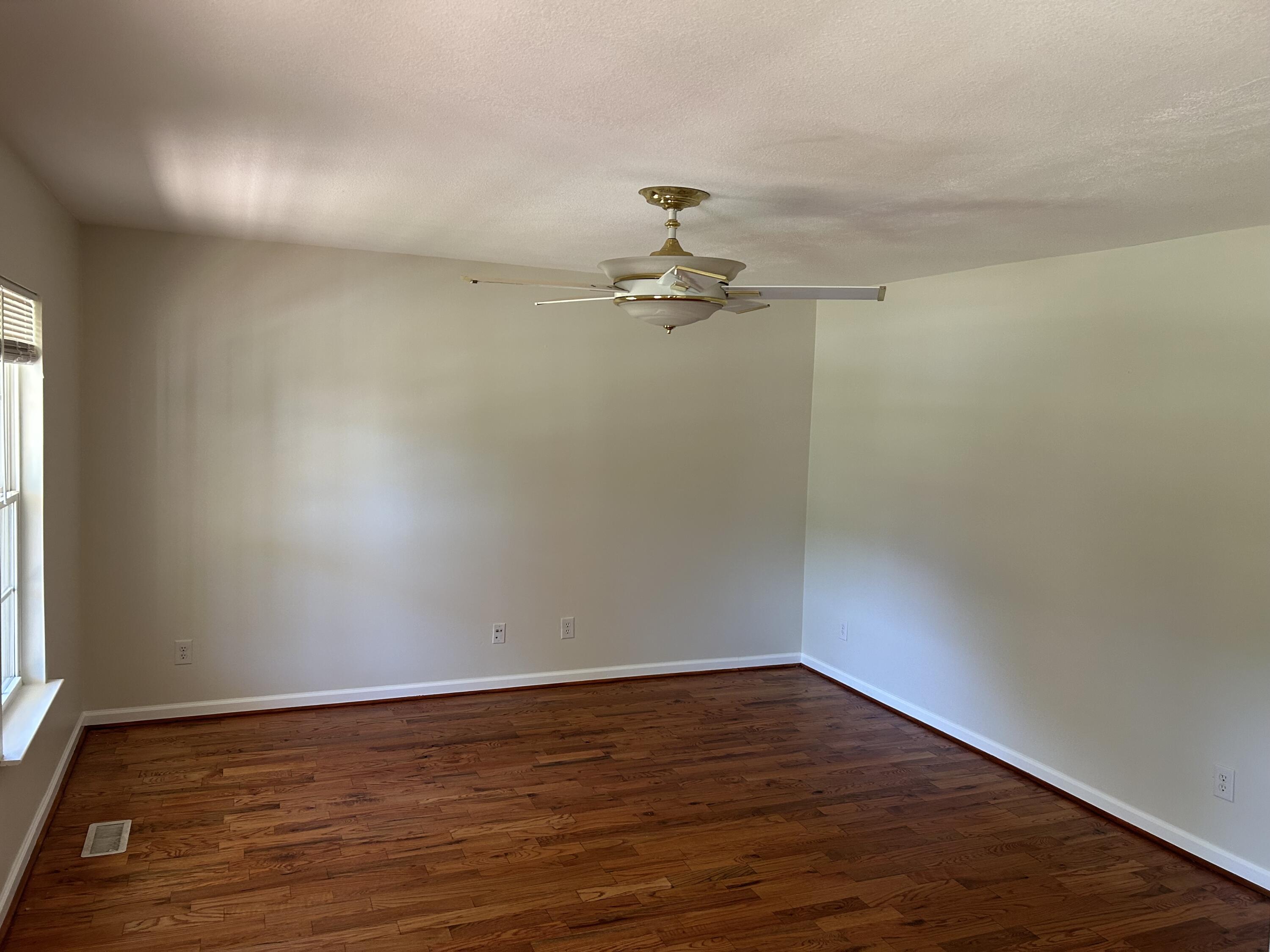 957 Lower Mill Road Hixson, TN 37343 - Photo 20 of 21 IMG_2921