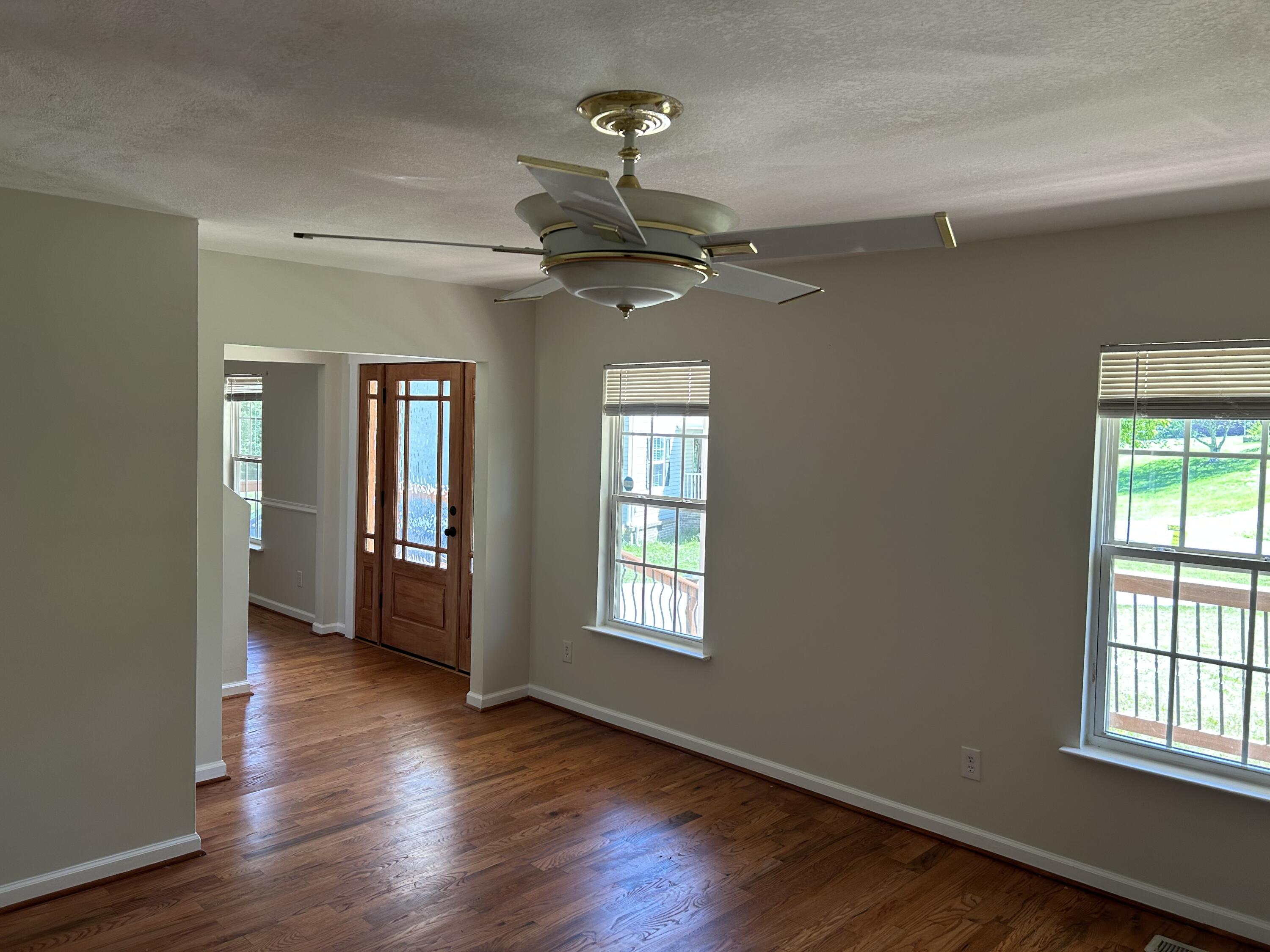 957 Lower Mill Road Hixson, TN 37343 - Photo 4 of 21 IMG_2924