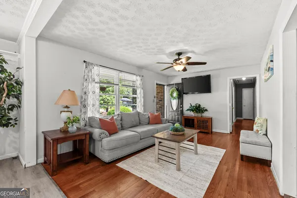 $425,000 | 157 Glendale Heights, Winterville, GA 30683