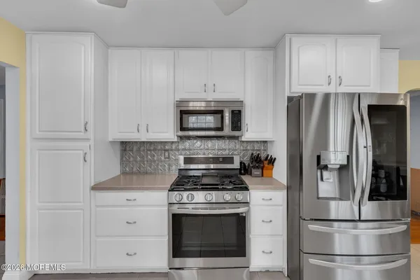 $649,000 | 496 Apple Valley Drive, Belford, NJ 07718