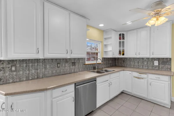 $649,000 | 496 Apple Valley Drive, Belford, NJ 07718